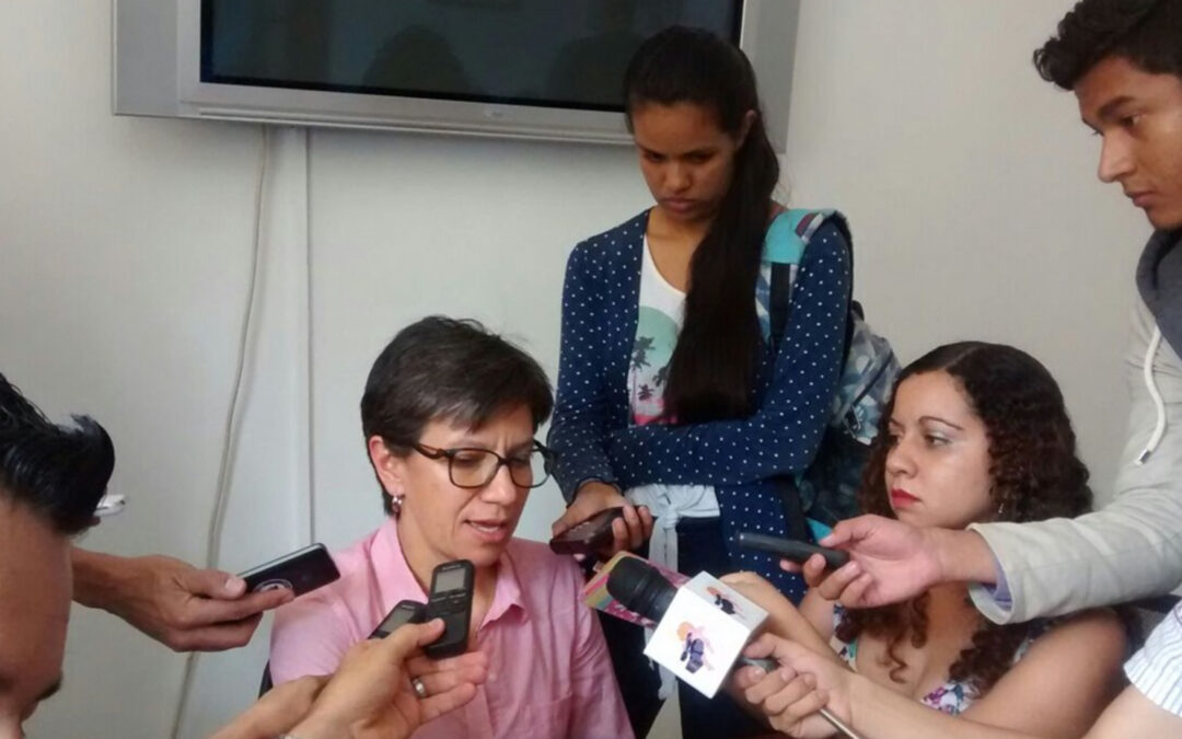 Claudia López respalda consulta popular sobre la minería en el Tolima