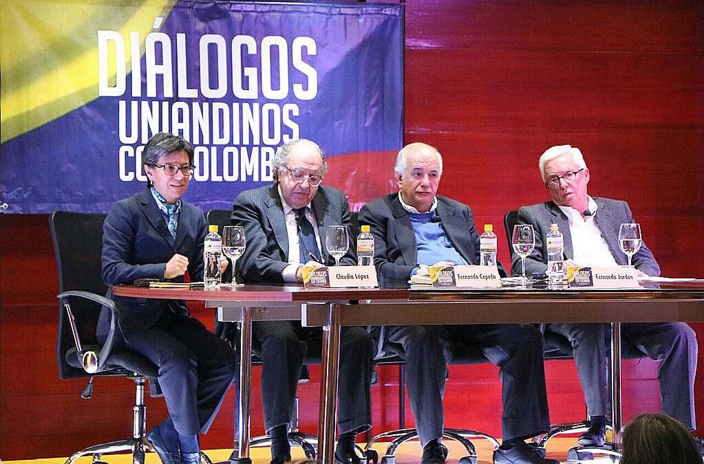 Claudia López participó en el conversatorio «Diálogos Uniandinos con Colombia»