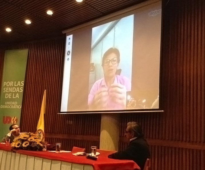 Claudia López participó en el panel «Por las sendas de unidad democrática»