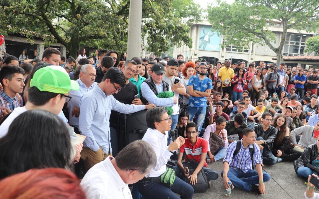 Claudia López cerró la semana en Antioquia