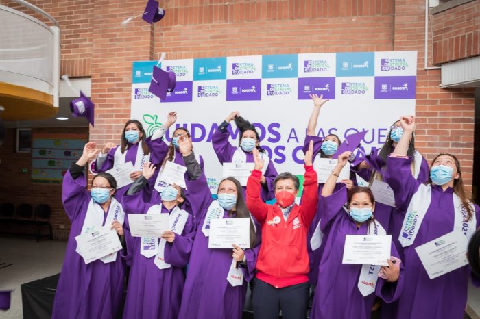 Mujeres de Kennedy más cuidadas y educadas