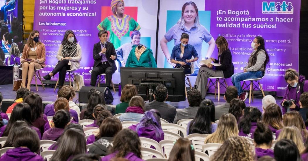 Un Camino hacia la Autonomía: La experiencia de Bogotá en el Día de la Mujer