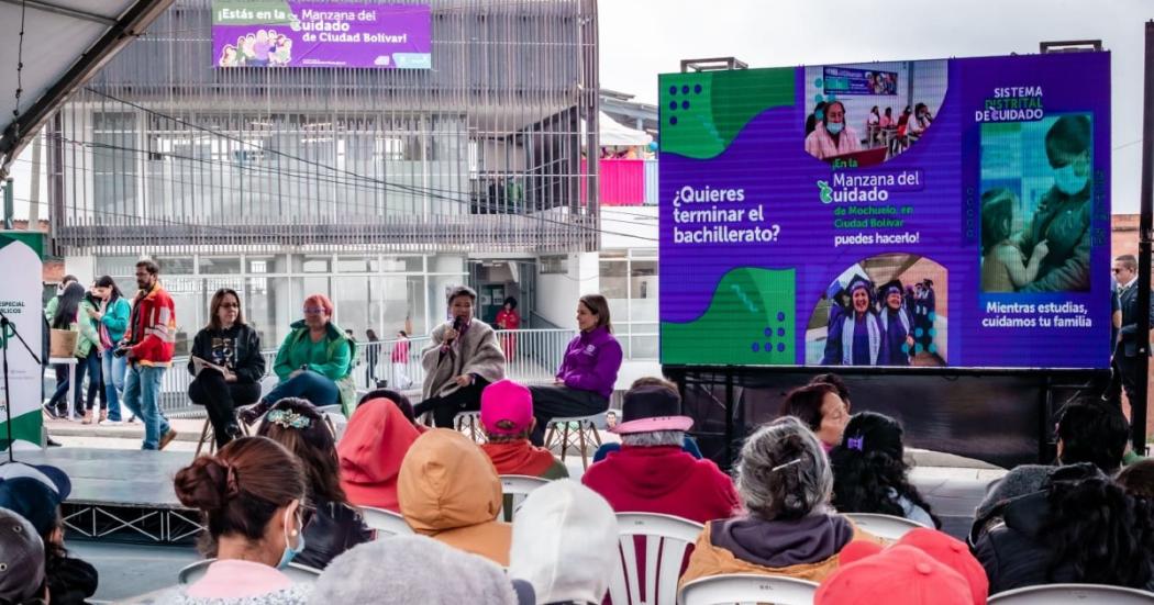 Mochuelo disfruta de  su Manzana del Cuidado