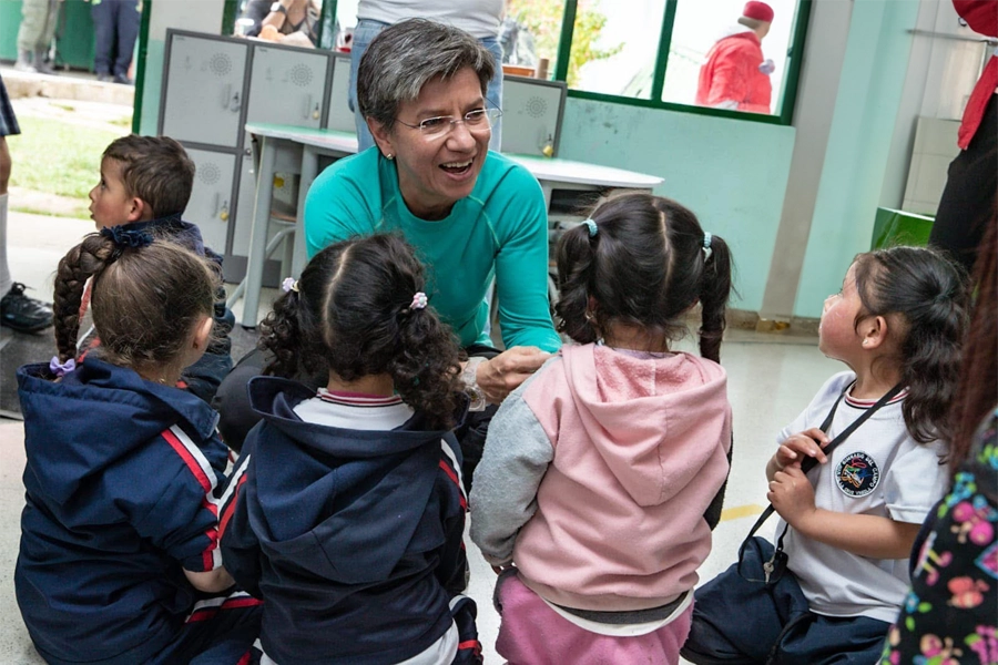 Educación de niños y niñas, logros de Claudia López alcaldesa