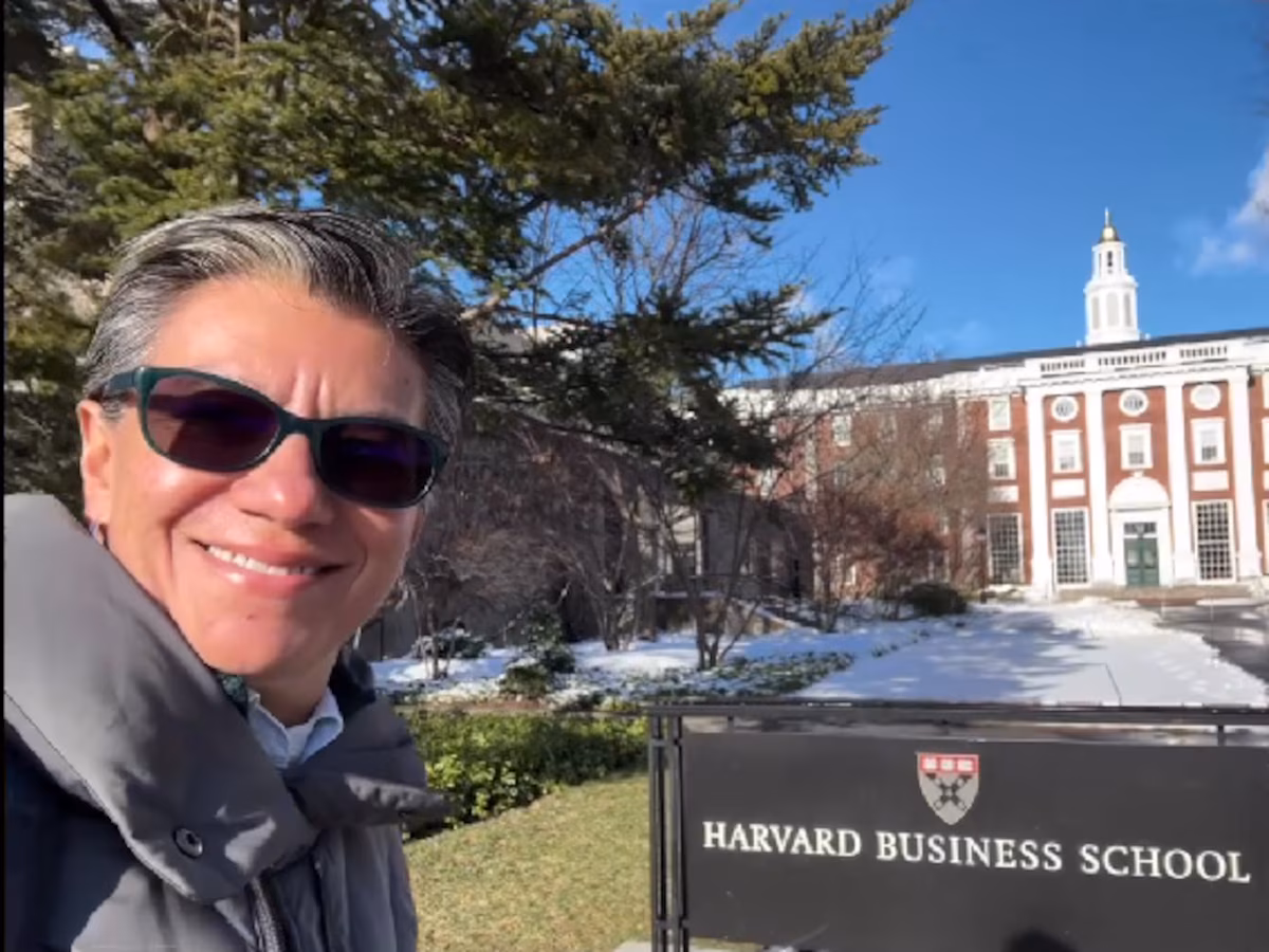 Propuesta de economía candidata a la presidencia Claudia López: 800 mil soluciones de vivienda. Imparables con Claudia.