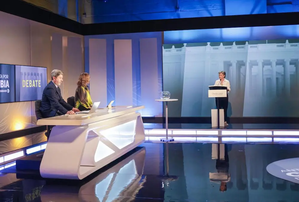 Hay que terminar el Túnel del Toyo y la vía a Urabá